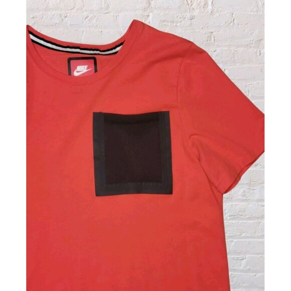 Nike Tech Hypermesh Pocket Tee Mens SM Red Streetwear Athletic Hip Hop Minimal - Picture 2 of 7